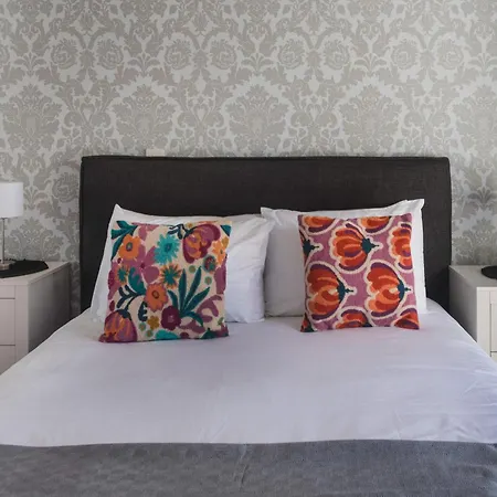 Phaedrus Living Luxury Botanic